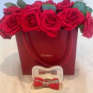 House of Sillage Bow lipstick case.